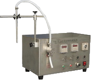 小型液體灌裝機